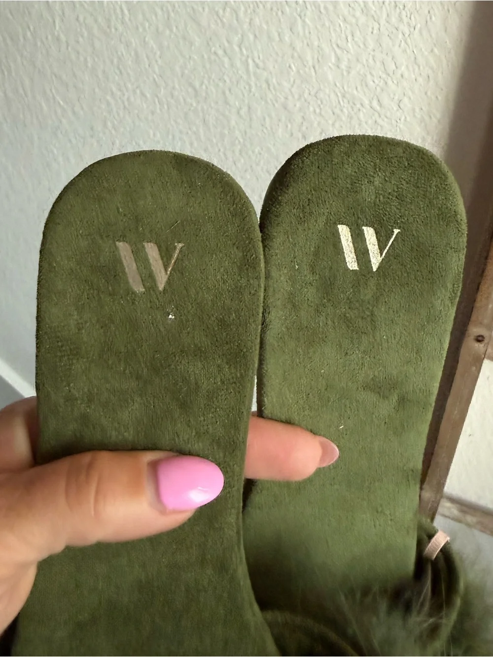 Amélie Home Green Feather House Slipper Slides NWT Sz: 9 - Picture 4 of 10